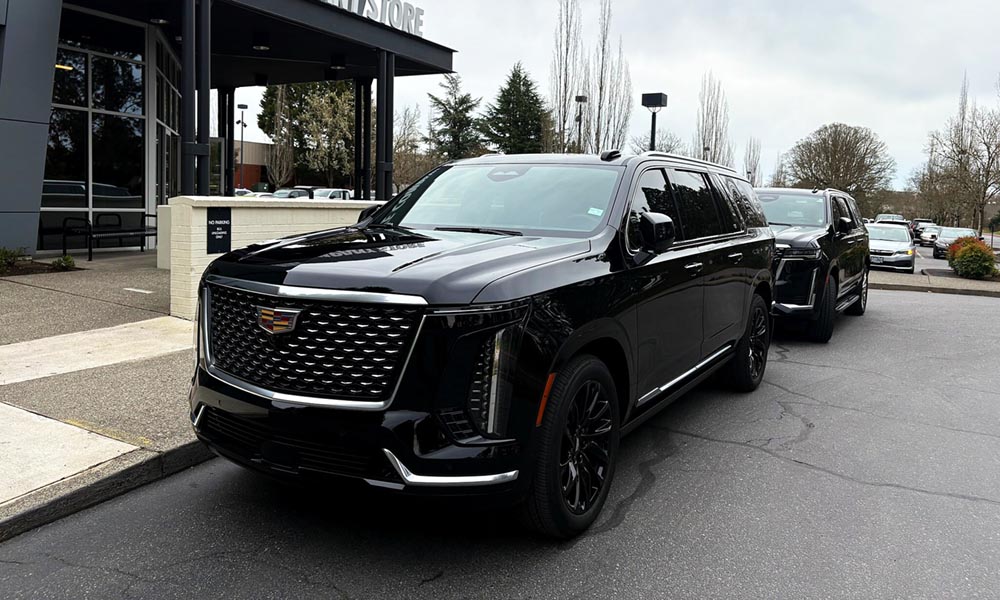 Cadillac Escalade SUV image 2